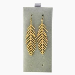 Gold Tone Feather Earrings 2.5"x1.5" Fishhook Dangle Women's Costume Jewelry VG